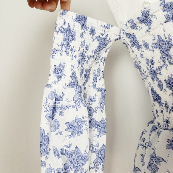 FATE by LFD Off Shoulder Top - Picture 6 of 9